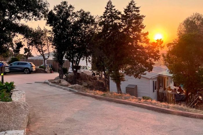 Campingplatz Kevano Plage, 4-Sterne Pianottoli Caldarello Suedkorsika