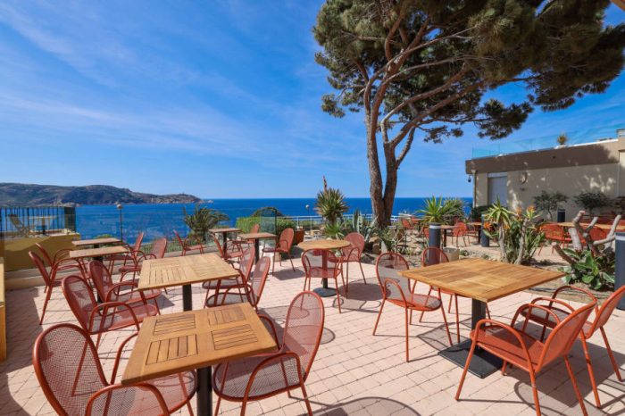 3-Sterne Hotel Le Saint Erasme Calvi Korsika Terrasse