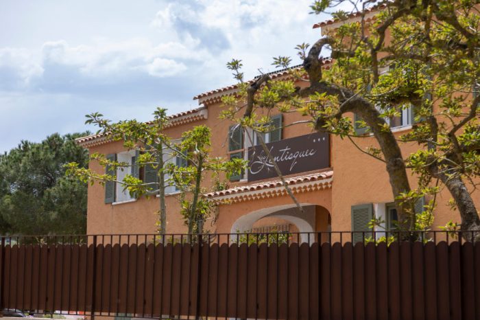 hotel-les-lentisques-3-etoiles-cargese-corse-du-sud